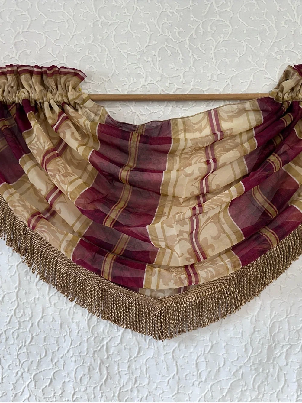 6 Jc Penny Collection Red Gold Paisley Striped Waterfall Valance Rod Pocket